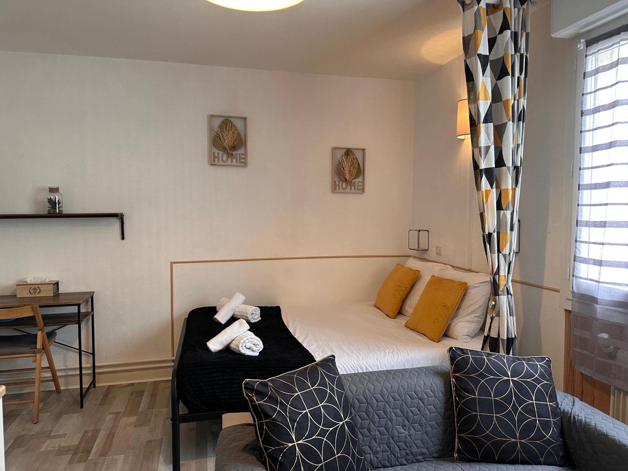 Orleans Centre Proche Gare - Appartement Fonctionnel Residence Calme Parking Prive Gratuit - Le Central Elegance Екстериор снимка